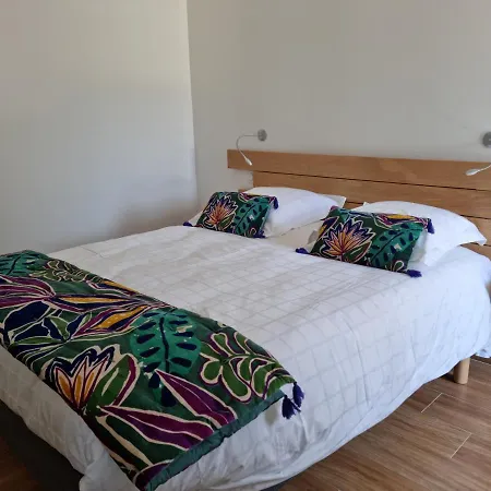 Longere Renovee Sur Les Hauteurs De Holiday home Perros-Guirec