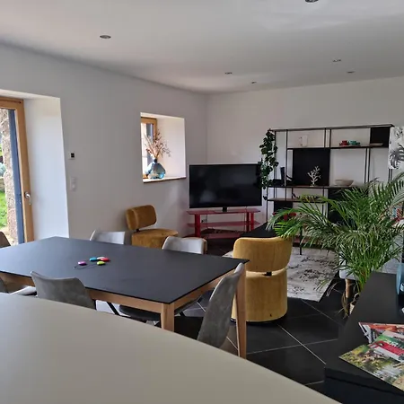 Longere Renovee Sur Les Hauteurs De Perros-Guirec
